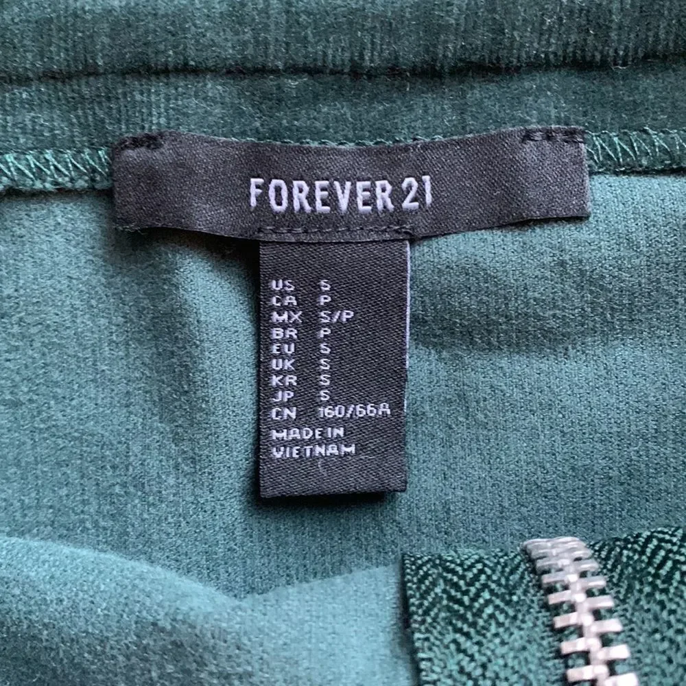 Green Corduroy Zip‎ Front mini Skirt, Small NWT Forever 21 Irish - Picture 5 of 6